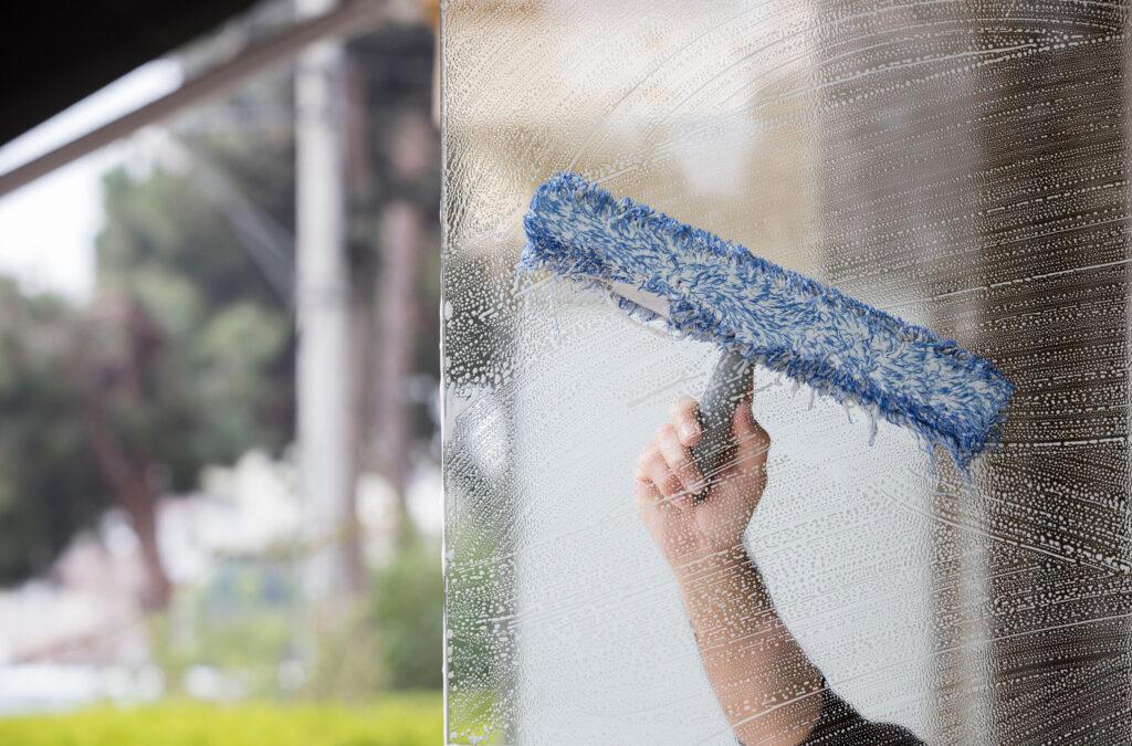 Selwindow Cleaner Floors & Windows - Newcastle - Central Coast - AE Cleaning